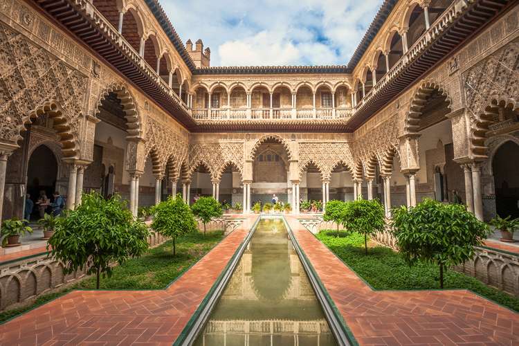 Explora las principales atracciones de Sevilla – Evita filas, lugares icónicos y experiencias destacadas en 2025
